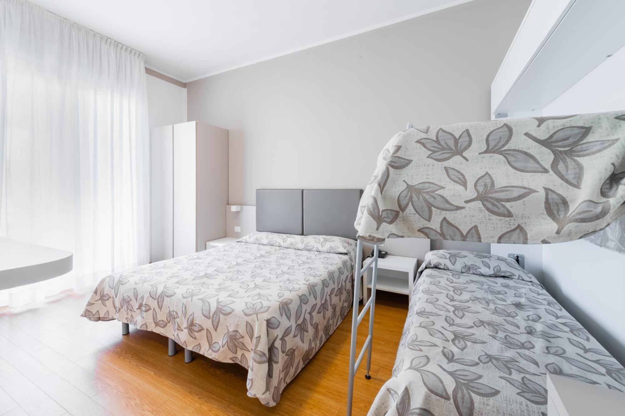 Hotel Del Corso 比比翁 外观 照片