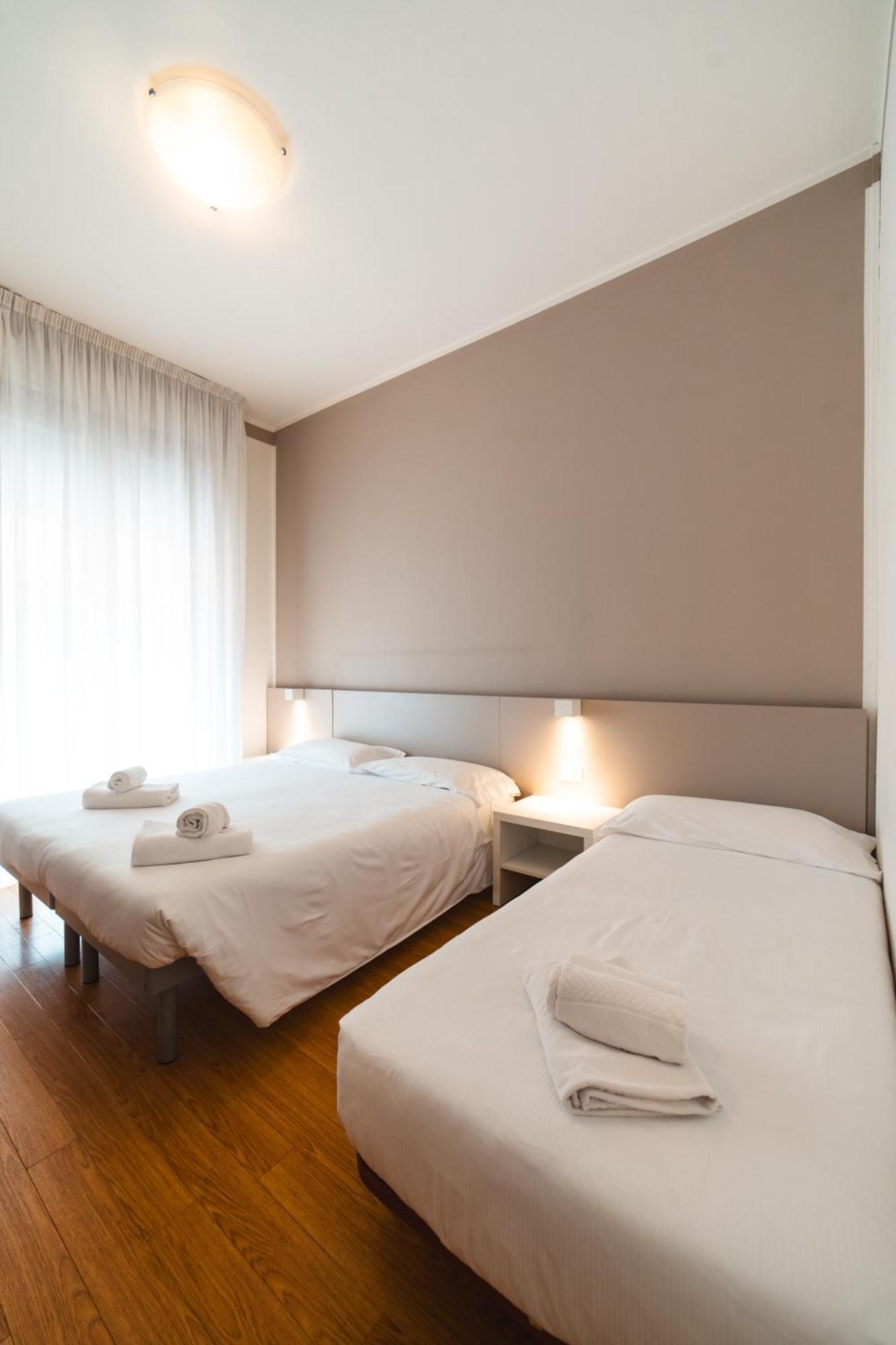 Hotel Del Corso 比比翁 外观 照片