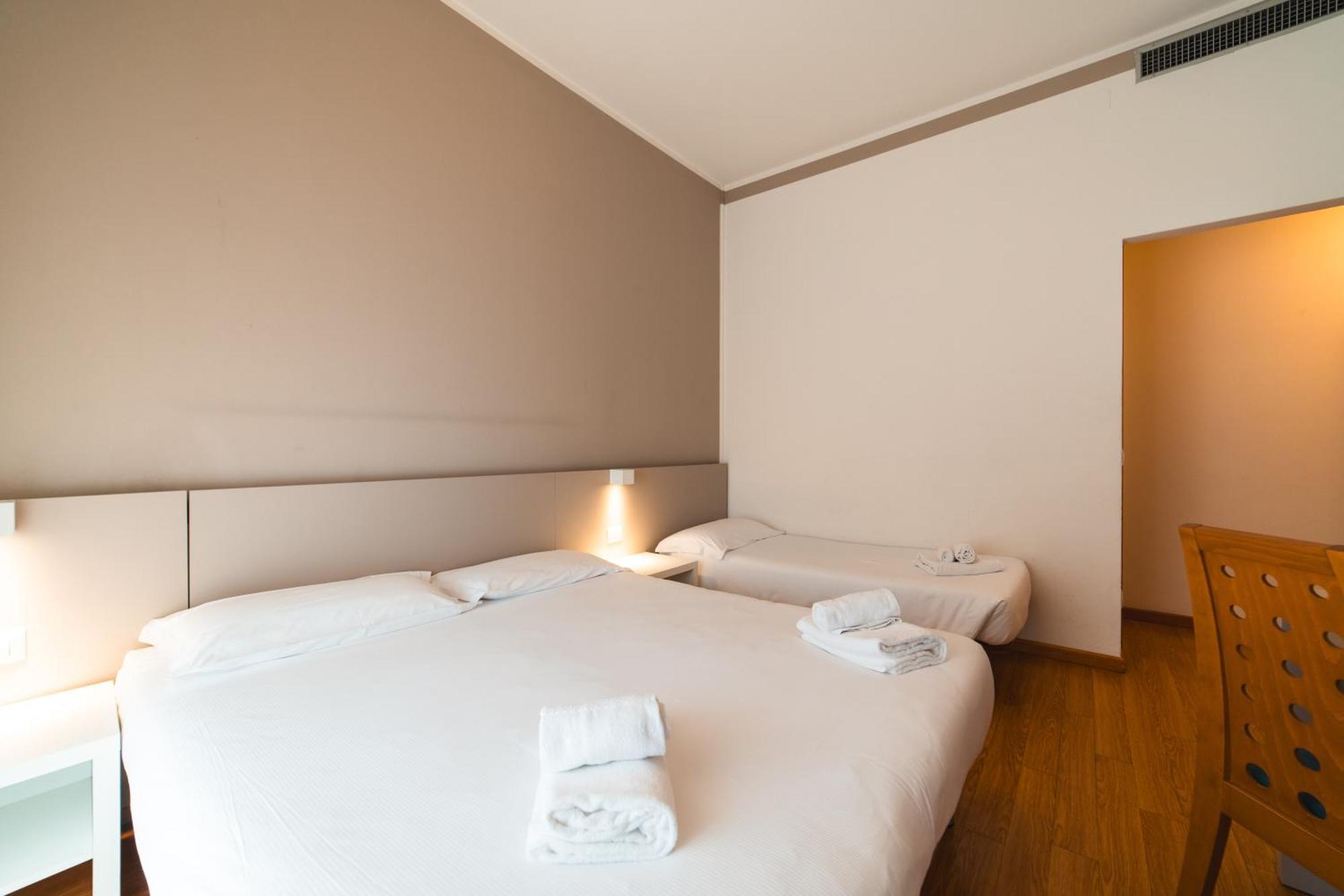 Hotel Del Corso 比比翁 外观 照片