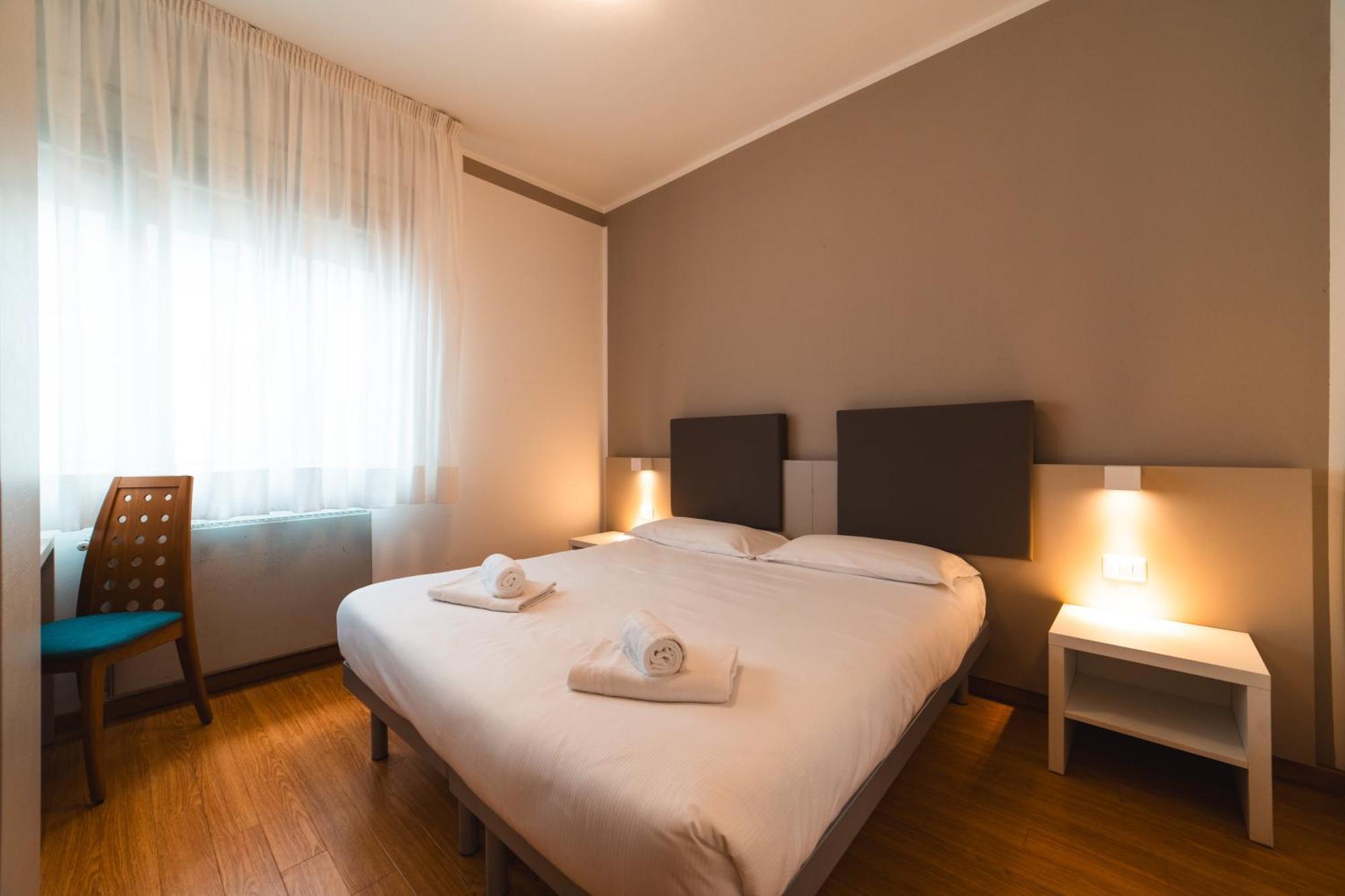 Hotel Del Corso 比比翁 外观 照片